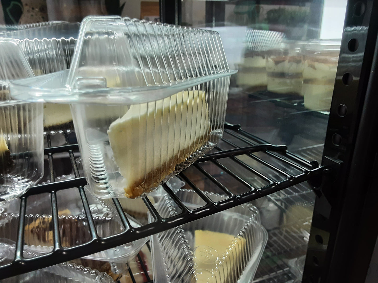 plain cheesecake